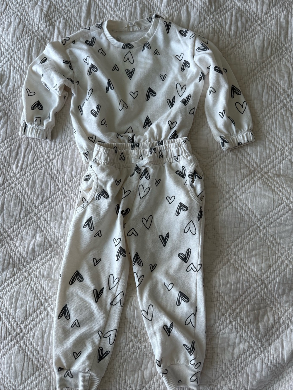 Jessica Simpson White Jogger Set with Black Heart Print